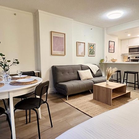 Ferienwohnung Stunning Skyline Views In A Cozy And Stylish Abode Vancouver Exterior foto
